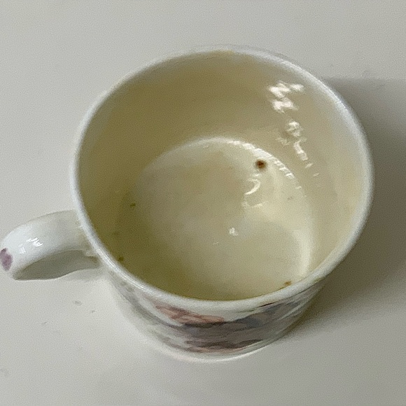 19th Century Antique Gaudy Welsh Grape Pattern Miniature Child’s Mug - Picture 3 of 14